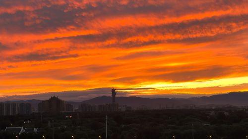 晚霞爆料结局视频在线观看,结局视频揭秘,悬念揭晓! 第2张 晚霞爆料结局视频在线观看,结局视频揭秘,悬念揭晓! 第2张